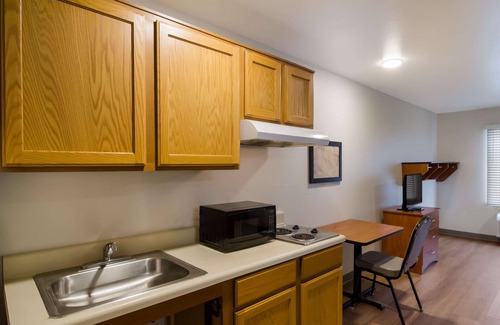 Arlington Hotel | WoodSpring Suites Jacksonville East 295 Cruise Port