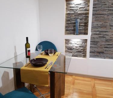 Ploiesti Apartment | Woodstone apartment