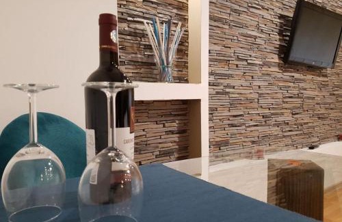 Ploiesti Apartment | Woodstone apartment
