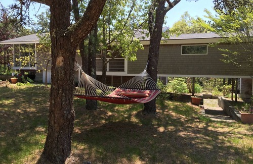 Truro House | Woodsy Cape Cod Summer Retreat Sleeps12; Dune Walk Beach, Easy 'Vacaying' w A/C.