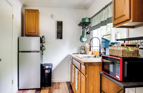Pelkie Apartment | Woodsy & Charming! Tiny Haven w/Yard in Pelkie