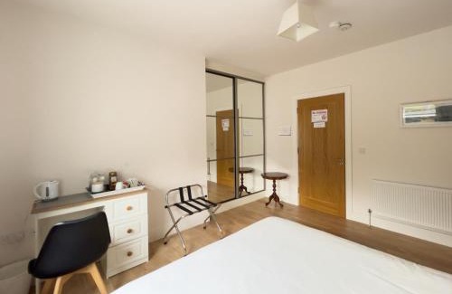 Kiltale Bed & Breakfast | Woodview Lodge