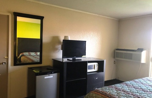 Woodville Hotel | Woodville Inn