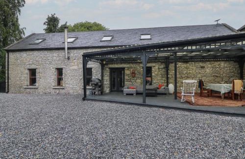 Tudenham House | Woodville Lodge