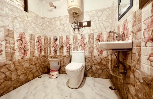 Vashist House | WooibHotels The Solitaire Manali