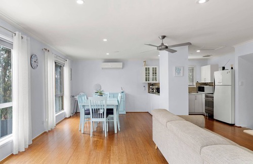 Cape Woolamai House | Wooli Waves by Ready Set Stay- Comfortable Family Home - pet friendly and WIFI