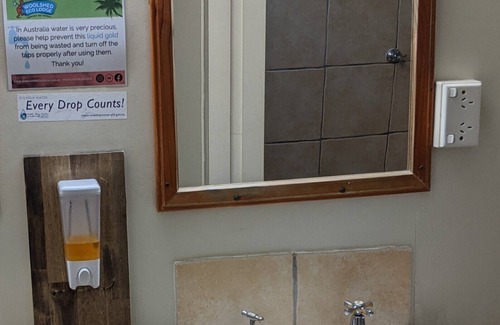 Scarness Cabin | Woolshed Eco Lodge