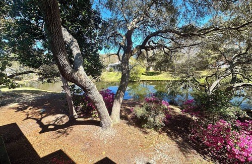 Niceville Condo | Work & Family Travel Friendly-Pool, Marina, Golf with Fee