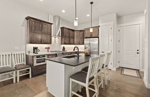 Loveland House | Work-Live-Vacation "Right at Home"