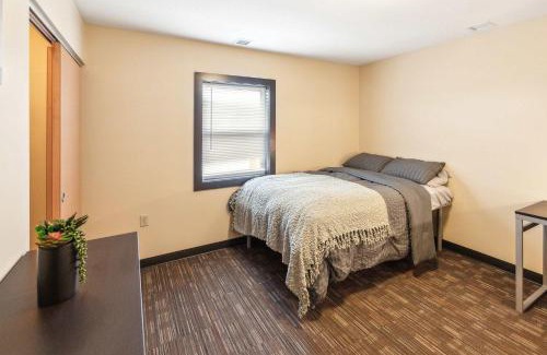 Ontario Apartment | Work Relax Repeat in a Bright and Spacious Stay