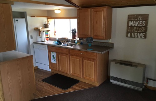 Grant House | Work Remote : Adventure : Family Cabin on CO Trail