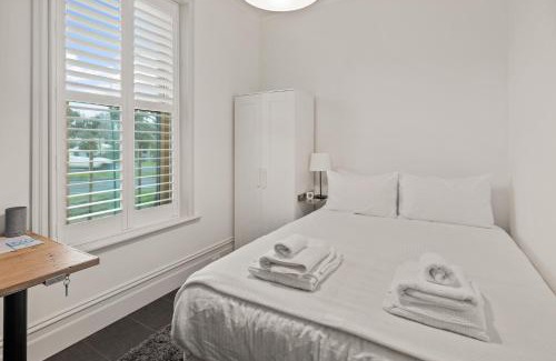 North Melbourne Bed & Breakfast | Work Sleep Live Melbourne
