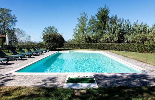 Ghizzano House | Workers land on estate with pool near Pisa and Florence
