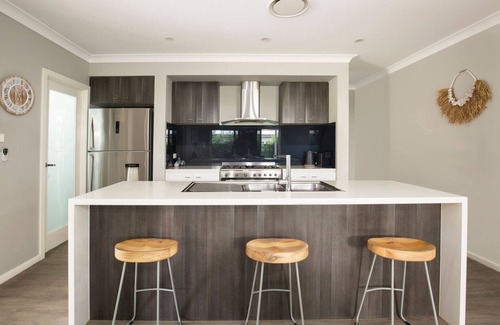 Callala Bay House | Wowly Waters at Callala Bay ~ Pet friendly 🐳