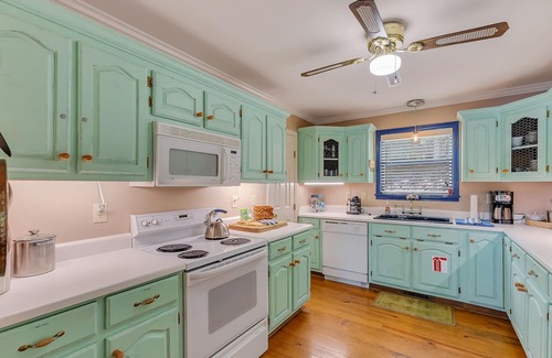 Houston House | Wrenwater on Brushy Creek