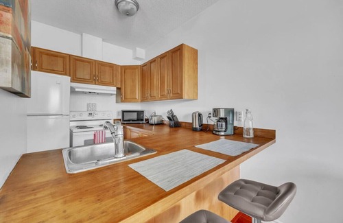 Hull Apartment | Wright apartment 4