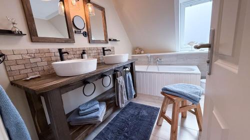 Risum-Lindholm Apartment | Wunderschöne Ferienwohnungen - Willkommen in der Deichluft