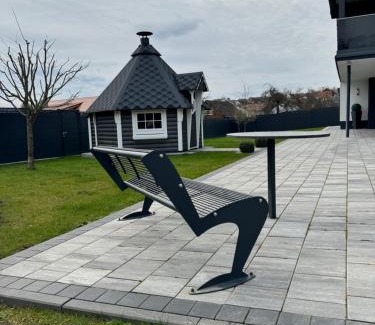 Schollbrunn Apartment | Wunderschöne Ferienwohnung im Herzen vom Spessart
