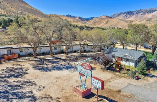 Walker Condo | WWM 4 · 4 E. Sierra's base camp 2 Bed Suite, wifi WWM 4