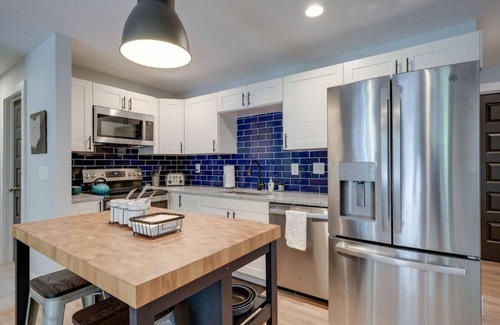 Shawnee Hills Condo | Wyandotte Way - Comfy and Fun, Fam-Friendly Suite