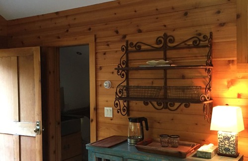 Woodstock House | Wydeclove Artist Retreat
