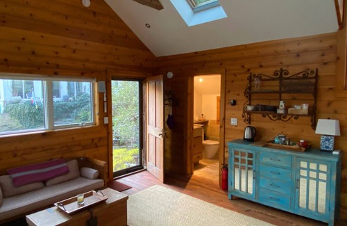 Woodstock House | Wydeclove Artist Retreat