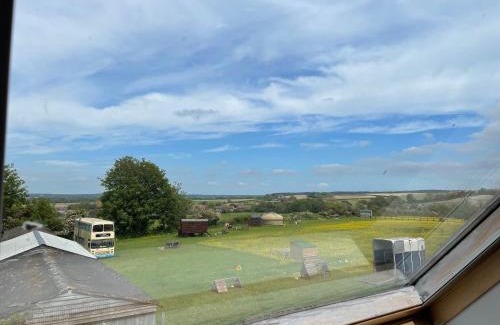 Winfrith Newburgh House | Wynards Farm Sunrise room