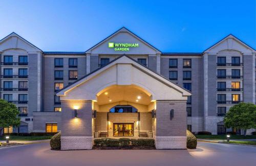 Waldron Hotel | Wyndham Garden Kansas City Airport