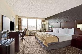 Downtown Hotel | Wyndham Garden Norfolk Downtown