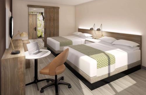Regency Park Hotel | Wyndham Garden Sacramento Airport Natomas