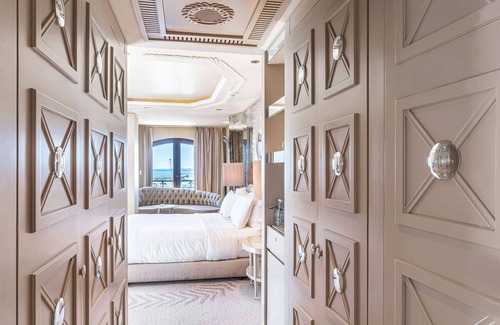 Fenerbahce Hotel | Wyndham Grand Istanbul Kalamis Marina Hotel