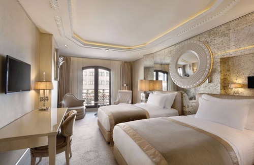 Fenerbahce Hotel | Wyndham Grand Istanbul Kalamis Marina Hotel