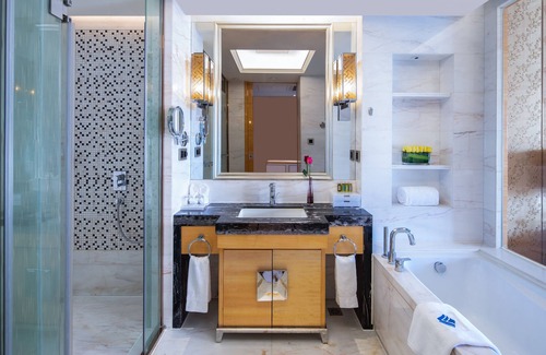 Xishan Hotel | Wyndham Grand Plaza Royale Colorful Yunnan Kunming