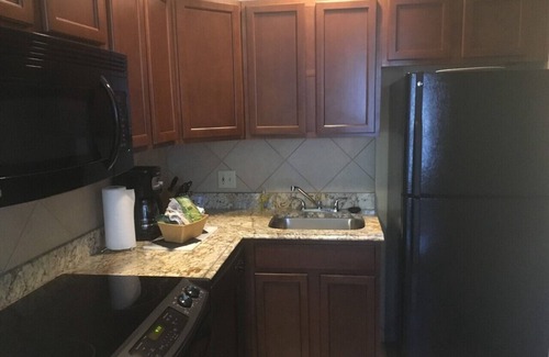 The Point Condo | Wyndham Long Wharf Resort
