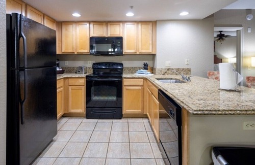 Survey Creek Condo | Wyndham Palm-Aire - Luxurious 1 Bedroom Condo