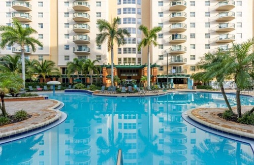 Survey Creek Apartment | Wyndham Palm-Aire - Studio