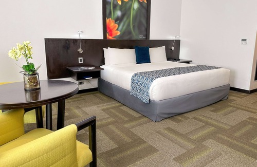Tababela Hotel | Wyndham Quito Airport