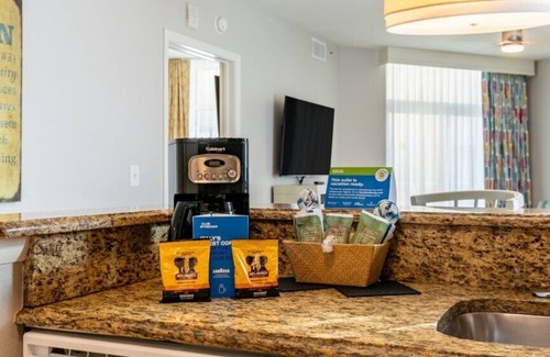 Cherry Grove Beach Condo | Wyndham Towers on the Grove at North Myrtle - 1 Bedroom