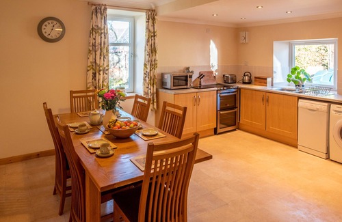 Aberdeen Cottage | Wynford Holiday Cottages