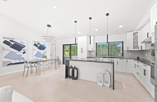 Greenview Shores Villa | Wynn Villa 5bed 3bath + Pool