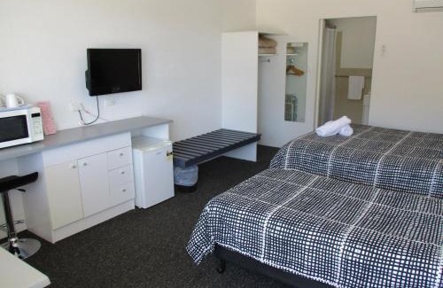 Wynnum Hotel | Wynnum Anchor Motel