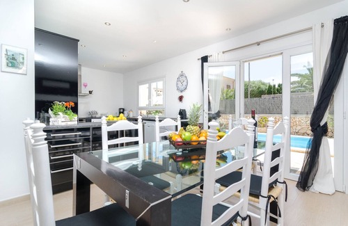 Cala Santany Villa | XALET S'ESCALETA - Villa with private pool in Cala Santanyi. Free WiFi