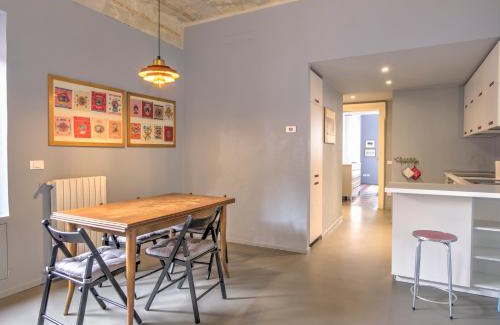 Porta Romana Apartment | Xenia Apartments - Historic apartment in Porta Romana