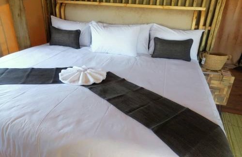 Ngoma Hotel | Xhabe Safari Lodge Chobe