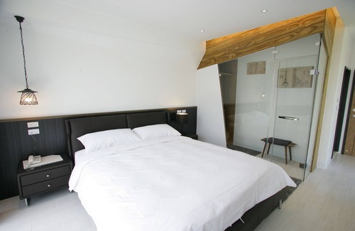 Dahu Bed & Breakfast | Xianel Vacation Chateau