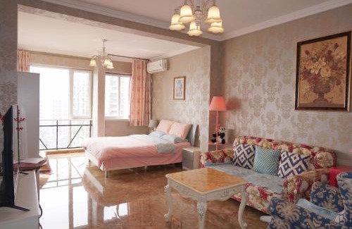 Jeifangbei Central Business District Apartment | Xiao Yu Residential Apartment Near Jiefangbei and Hongya Cave