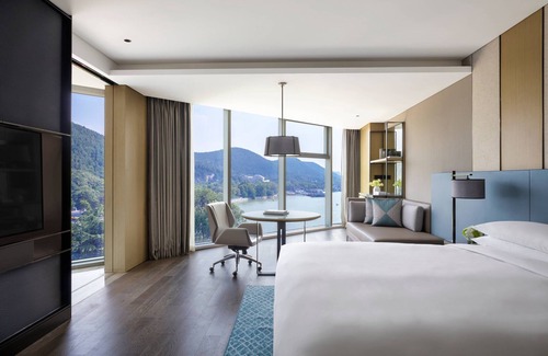 Quan Shan Hotel | Xuzhou Marriott Hotel Lakeview