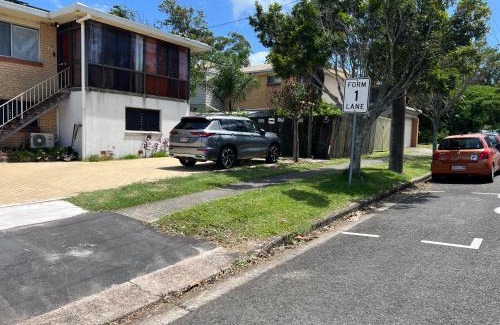 Caloundra House | XYL Holiday Inn