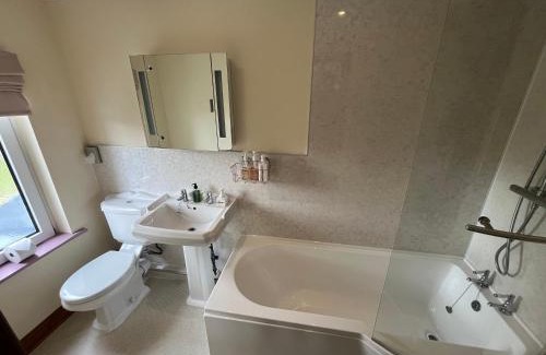 Llanbrynmair House | Y Star