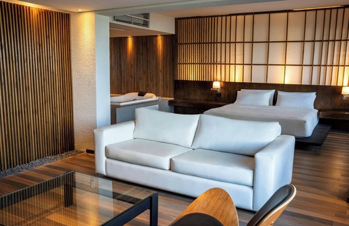 Lambare Hotel | Yacht & Golf Club Paraguayo, a Tribute Portfolio Resort